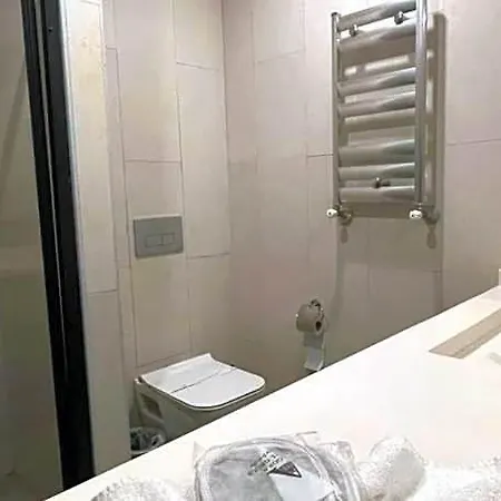 Agora Royal 4*