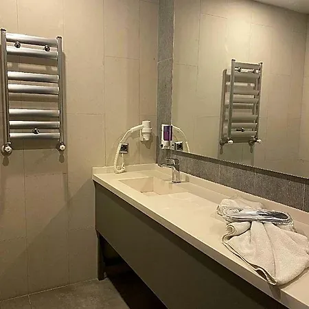 Hotel Agora Royal 4*